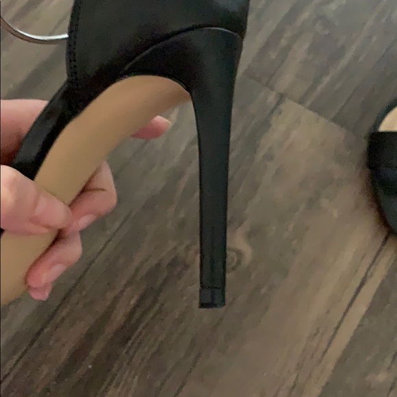 Zara women’s pump shoes - Picture 3 of 3